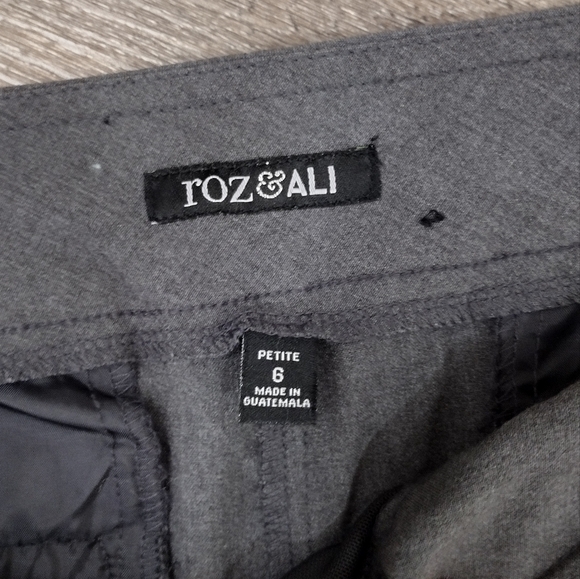 Roz & Ali Gray Trousers Size 6P - Picture 2 of 6
